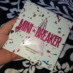 Jeffree Star Cosmetics Mini-Breaker Palette